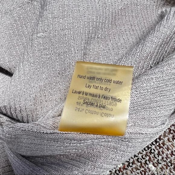 Alice + Olivia Gold Sequin Shift Dress Size M Back Keyhole. - Picture 12 of 12